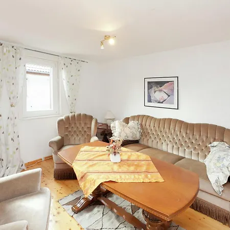 Apartment Nice In With Private Terrace Allrode